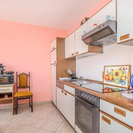 Apartman 2 Bedroom Amazing In Krk Krk Town