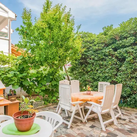 Apartman 2 Bedroom Amazing In Krk Krk Town