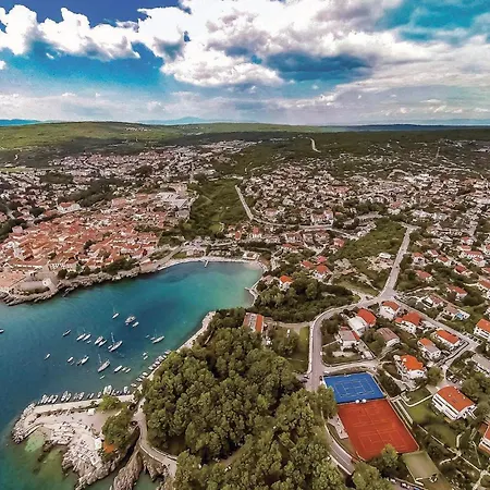 2 Bedroom Amazing In Krk Appartamento *